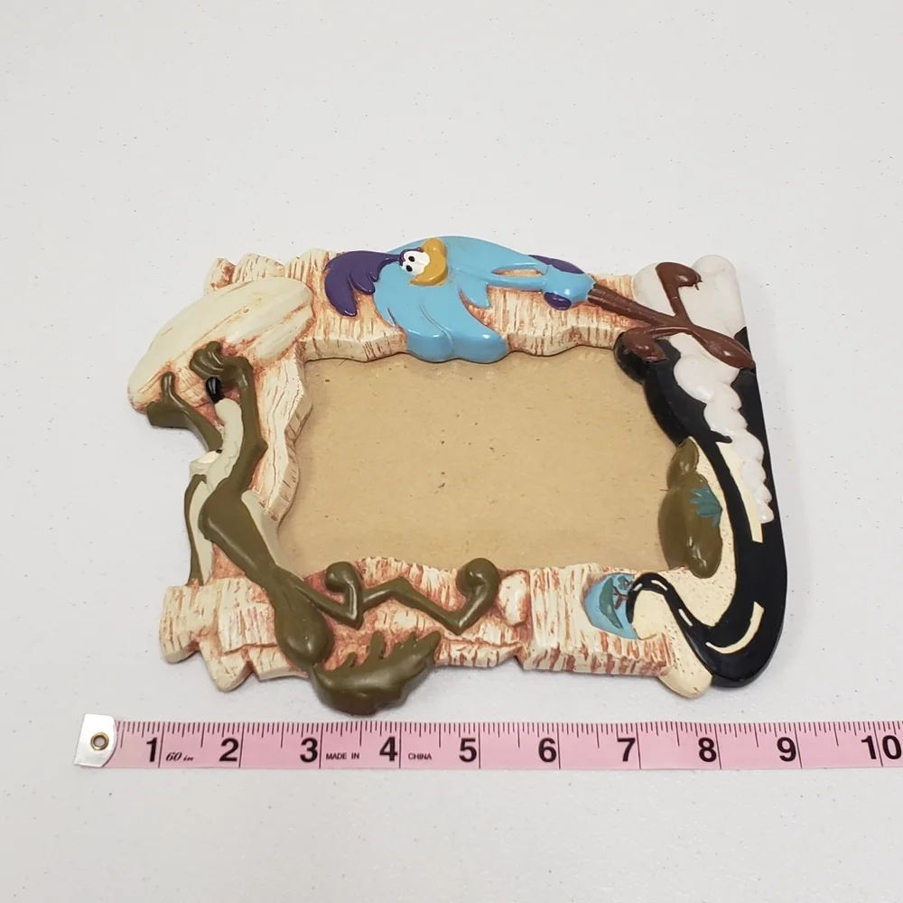 Warner Brothers Looney Tunes Wile E Coyote Road Runner Vintage Photo Frame - Picture 6 of 10
